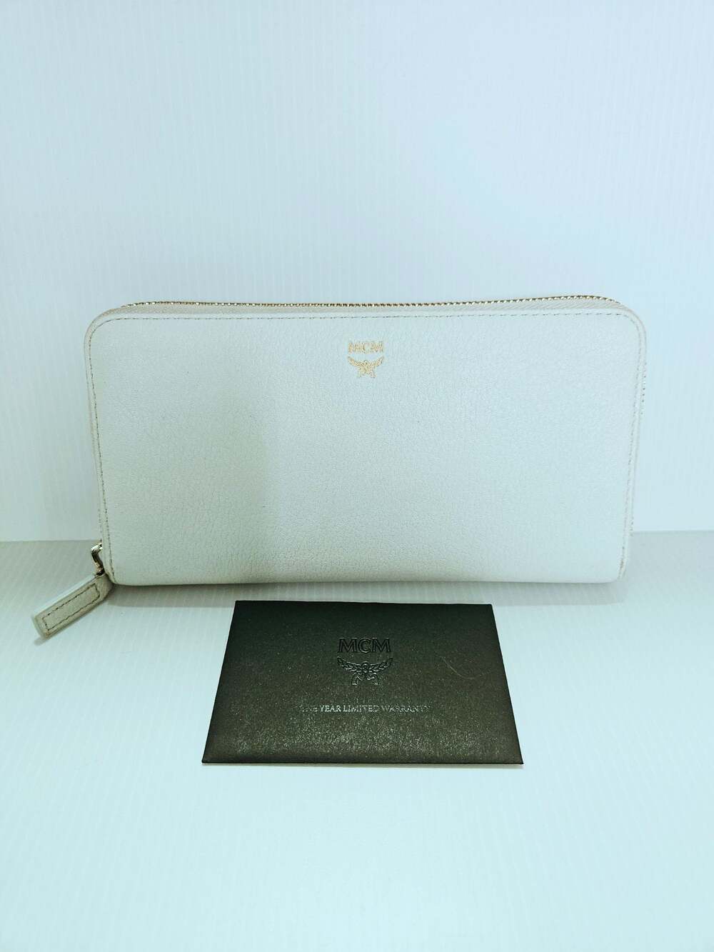 MCM White Pebbled Leather Logo Zip Around Wallet EUC